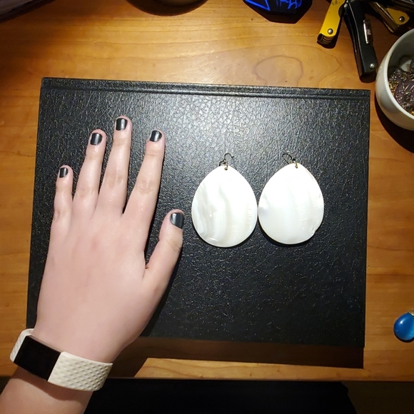 Shell Earrings - Picture 2 of 2